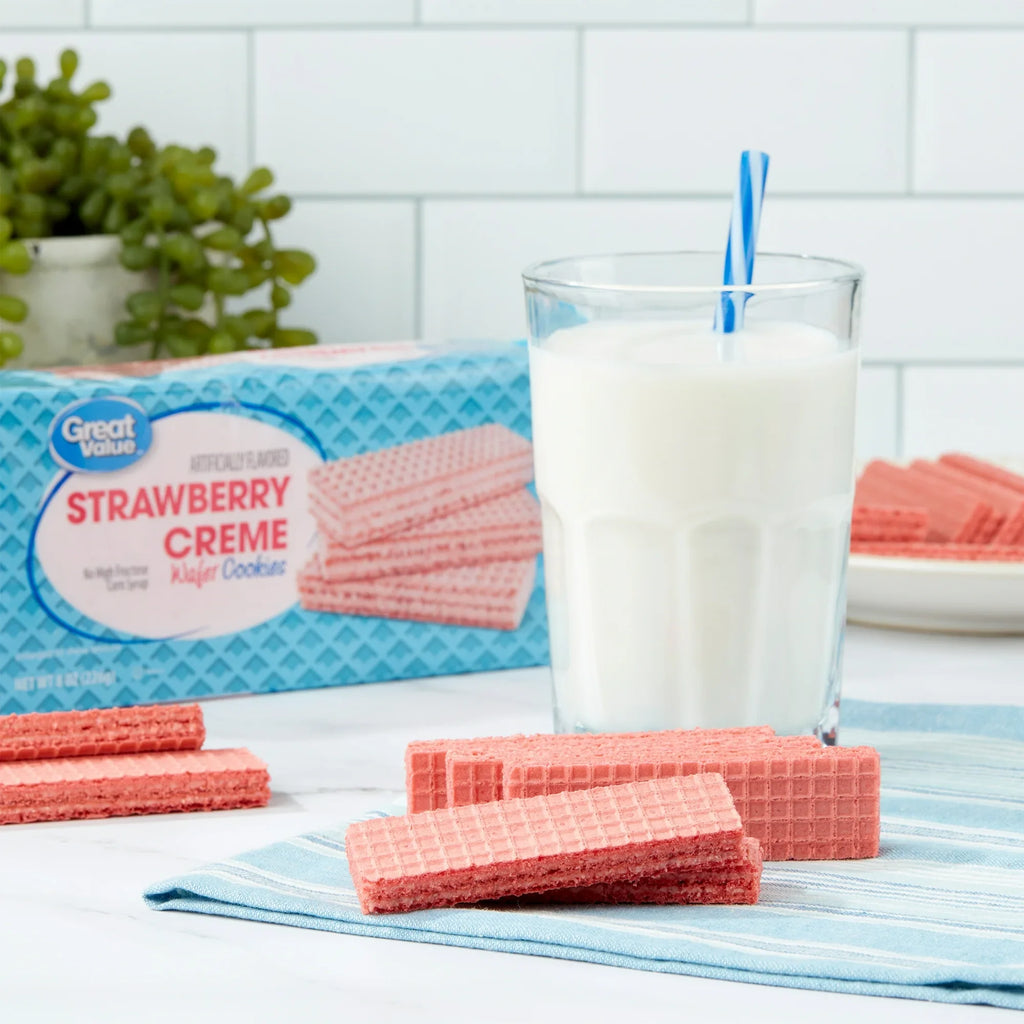 Great Value Strawberry Flavor Wafer Cookies, 8 oz